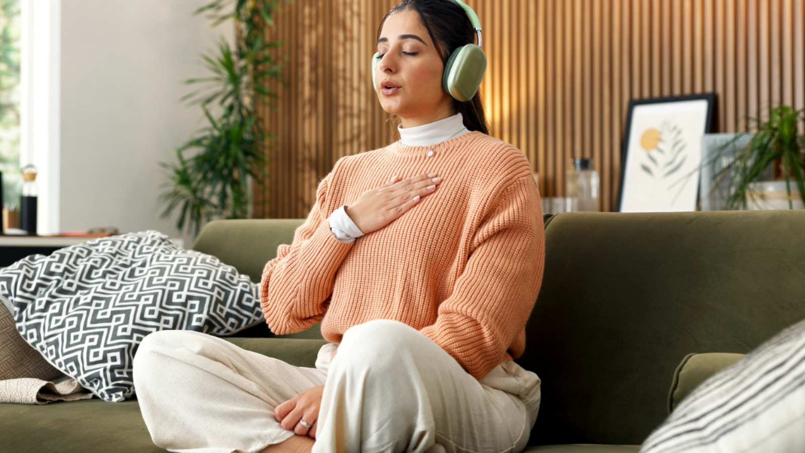 women listening to binaural beats